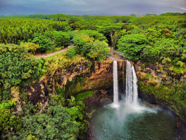 Wailua Falls - Kauai - Hawaii - Copyright by Dirk Paul