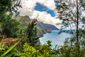 Kalalau Trail - Kaui - Hawaii - Copyright by Dirk Paul